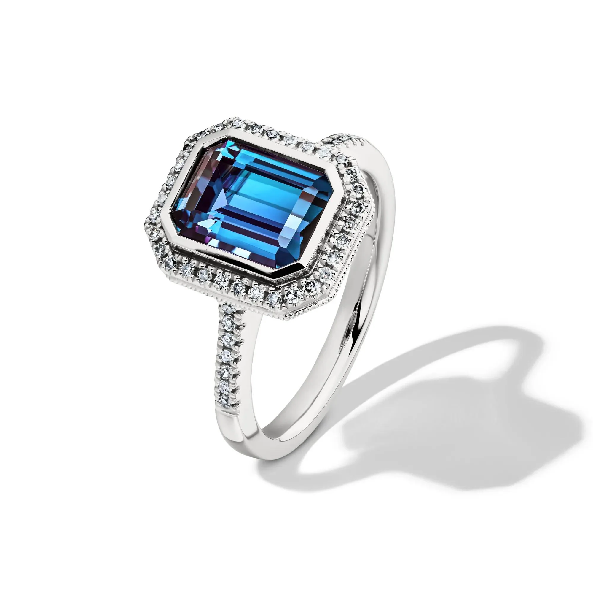 1/5 CT. Tw. Lab-Created Alexandrite and Lab-Created Diamond Ring 10K White Gold Size 7.5 1mm - Image 4