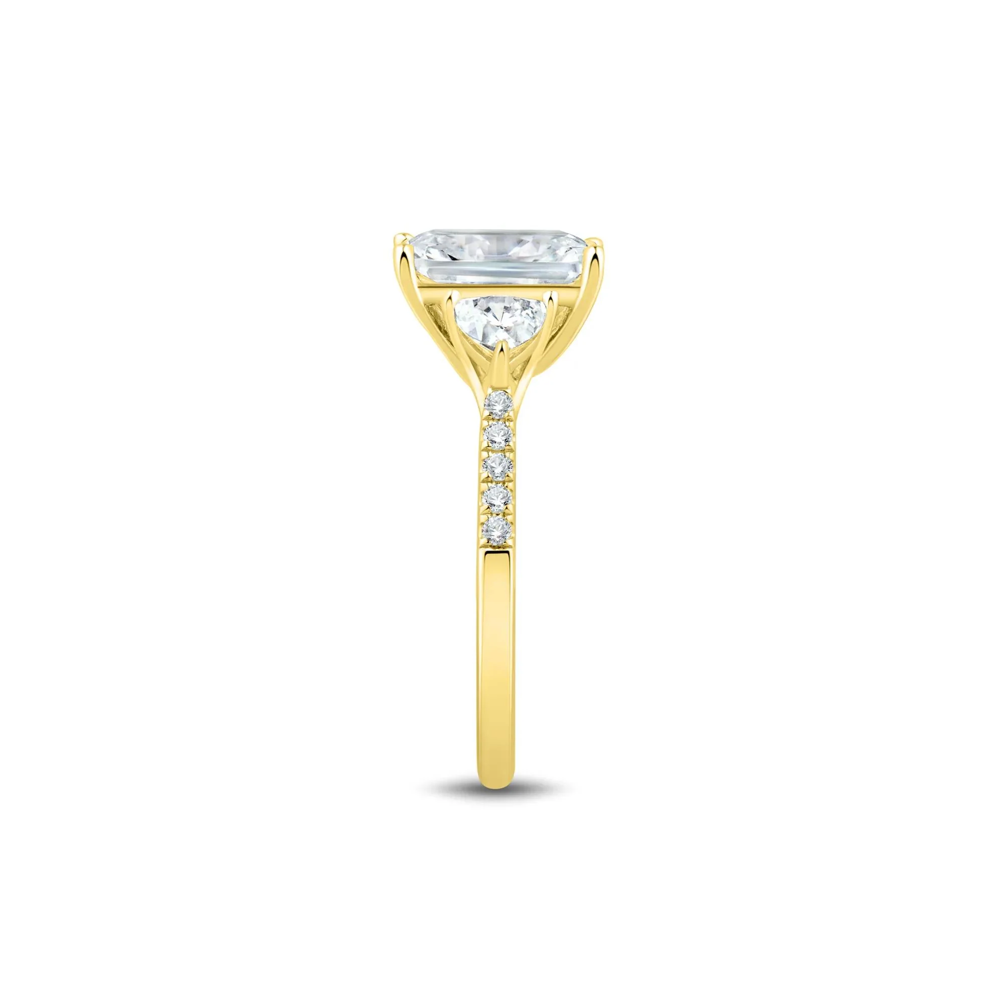 3 1/2 CT. Tw. Lab Grown Diamond Radiant-Cut Engagement Ring 14K Yellow Gold Round Brilliant Cut Size 6.5 1.5mm - Image 3