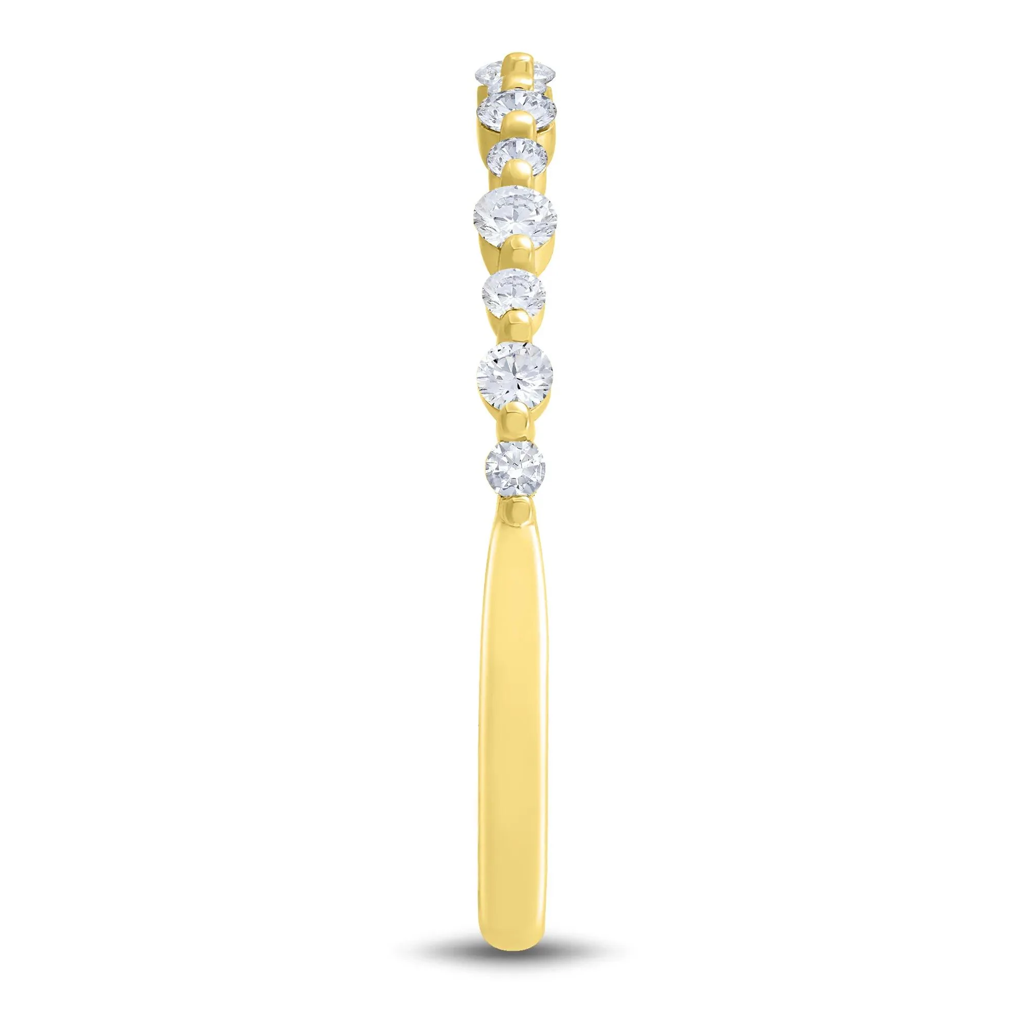 1/4 CT. Tw. Diamond Shared-Prong Band Ring 10K Yellow Gold Round Brilliant Cut Size 6.5 1mm - Image 3