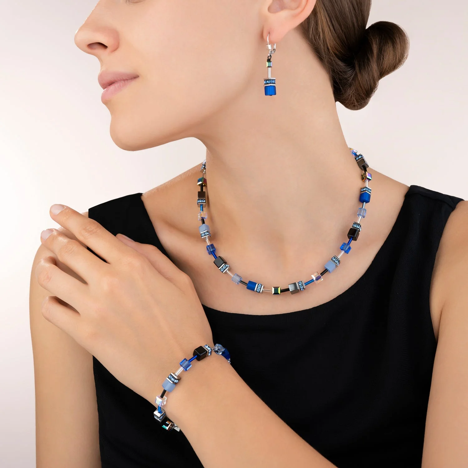 GeoCUBEĀ® Earrings cobalt blue - Image 4