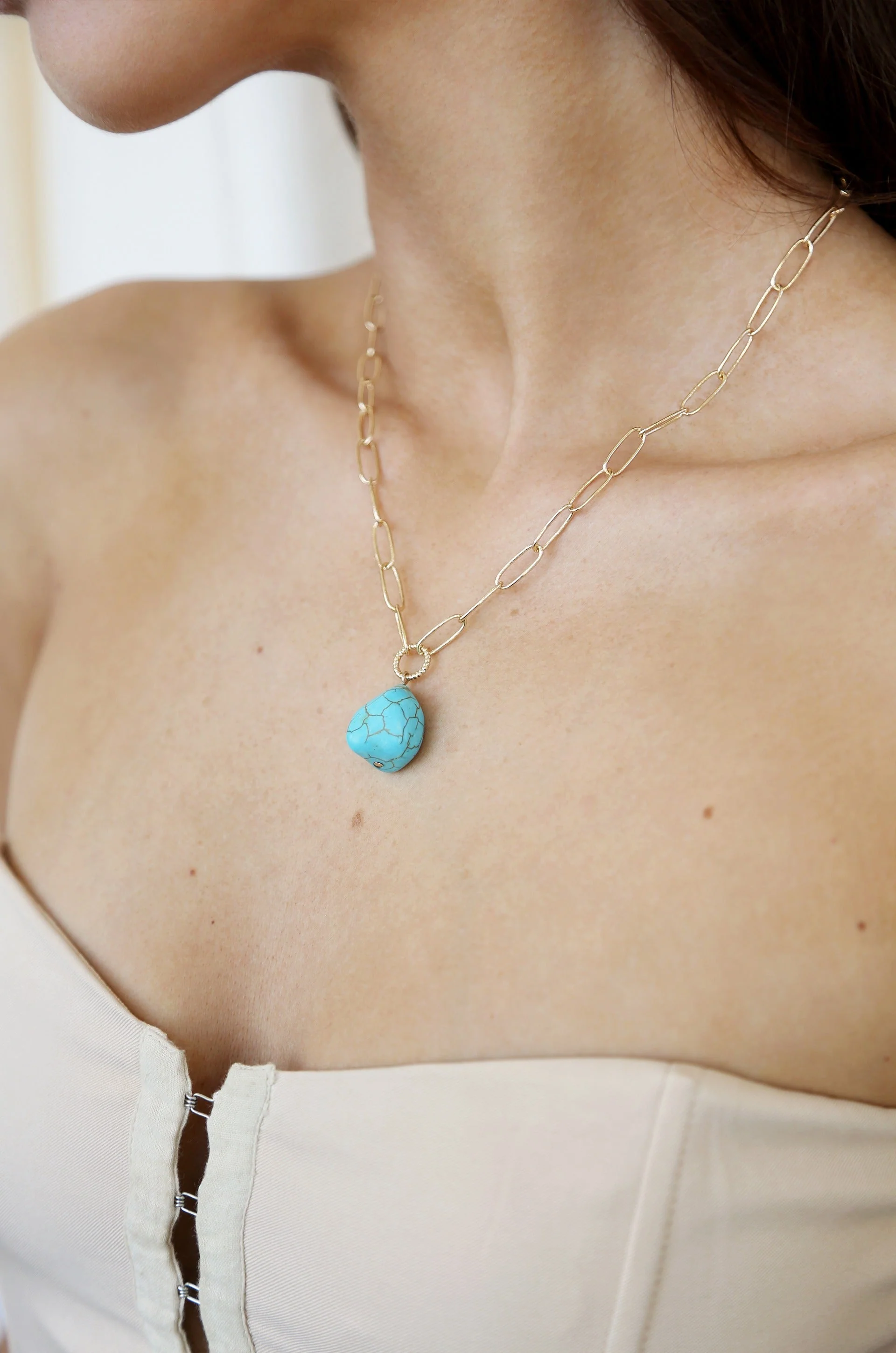 Turquoise Open Links Necklace - Image 4