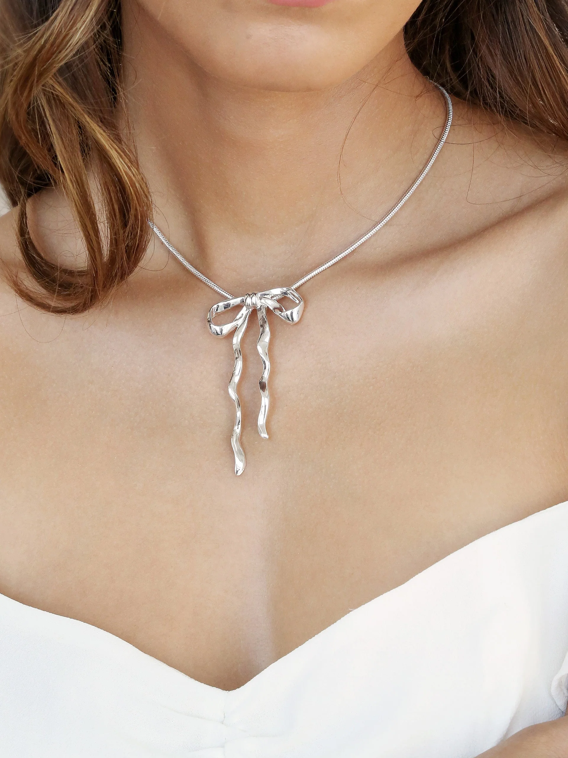 Bow Organica Pendant Necklace - Image 6