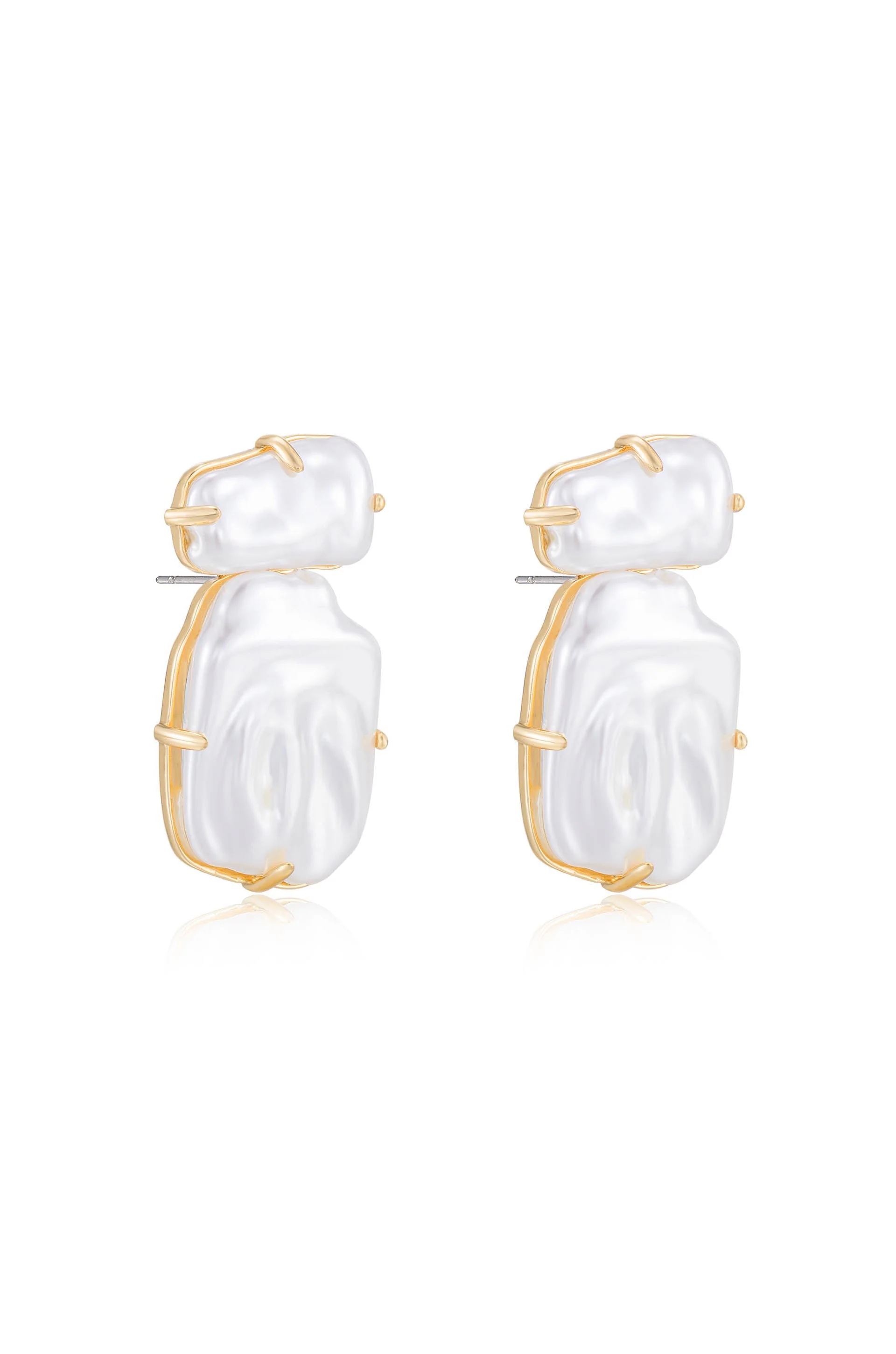 Edge of Water Double Pearl Earrings - Image 3