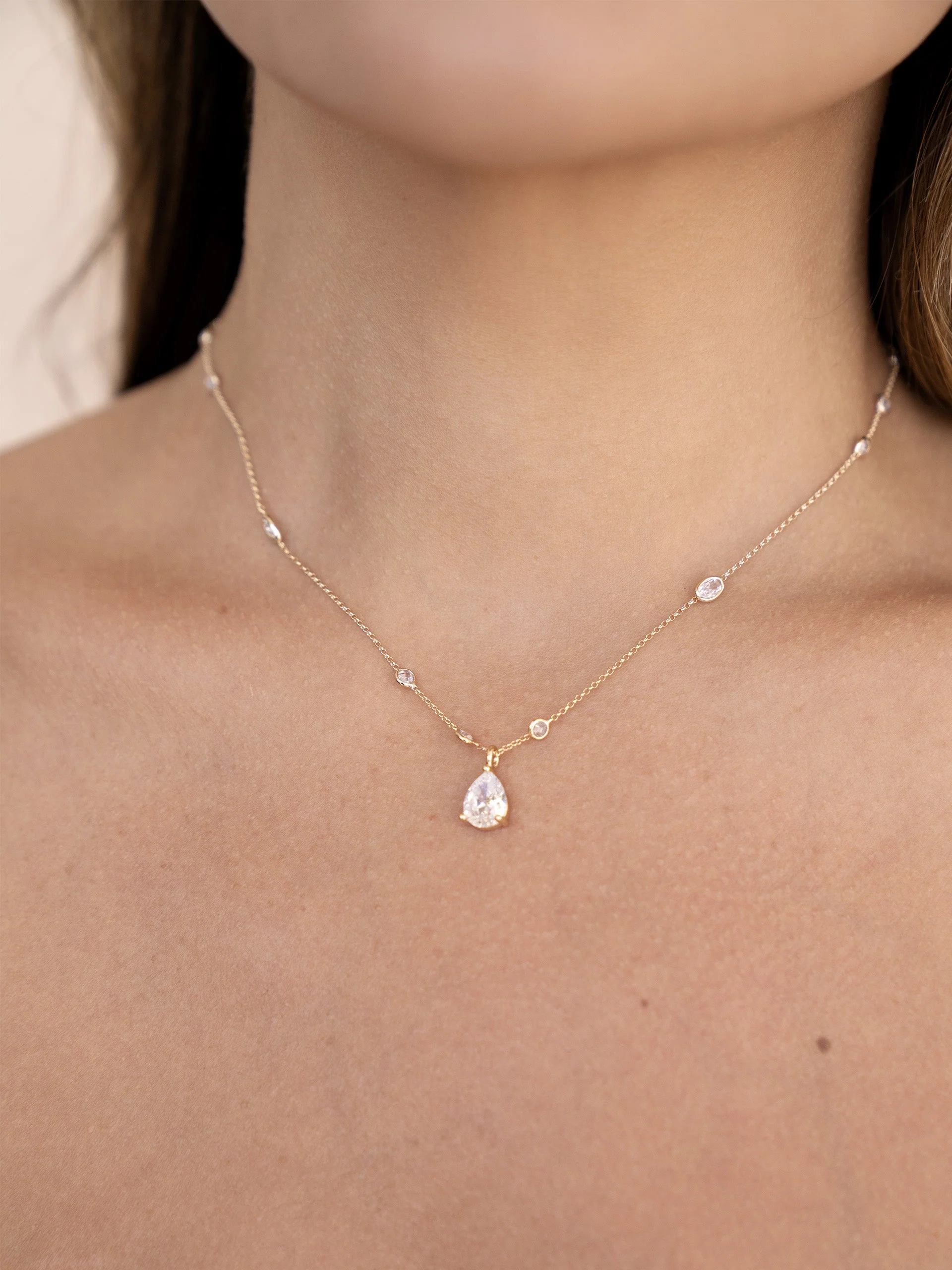 Delicate Crystal Pendant Necklace - Image 2
