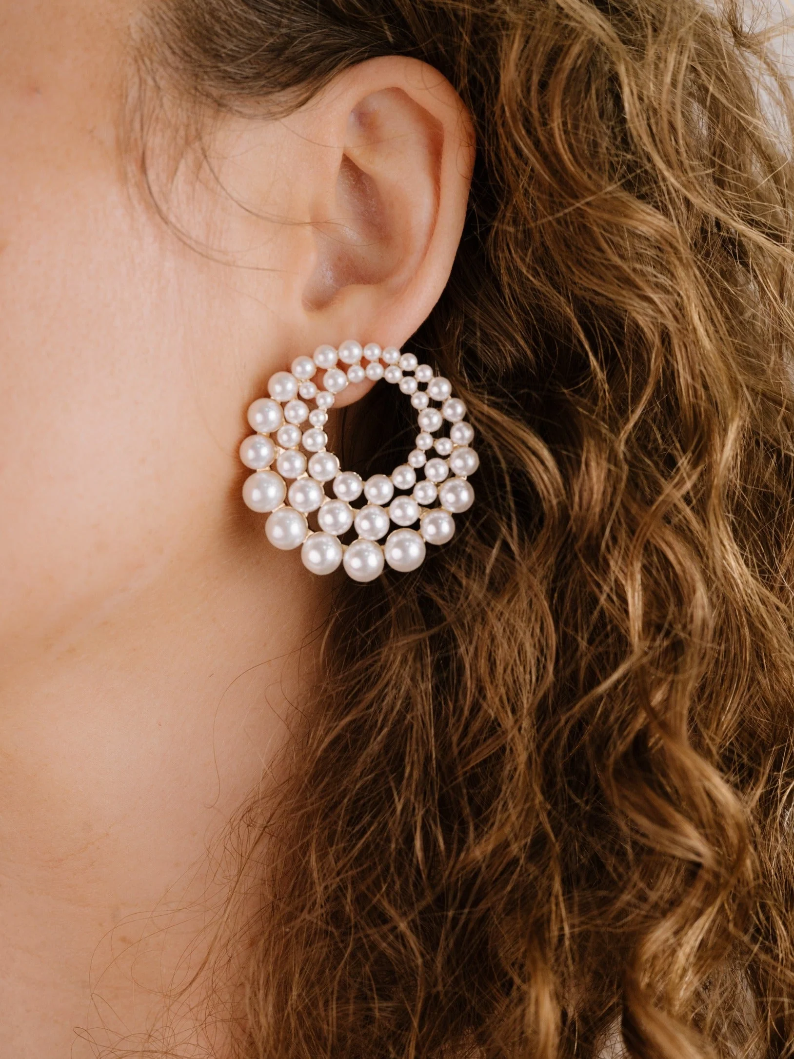 Blushing Pearl Earrings - Image 2