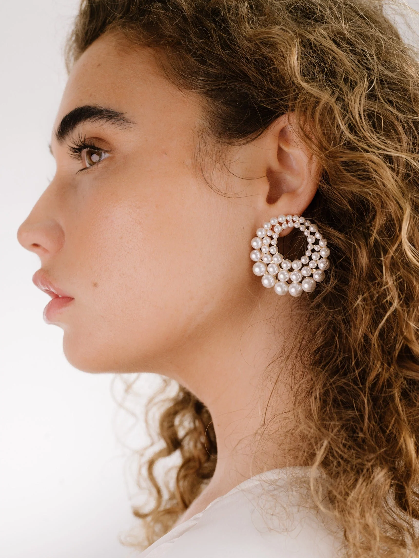 Blushing Pearl Earrings - Image 7