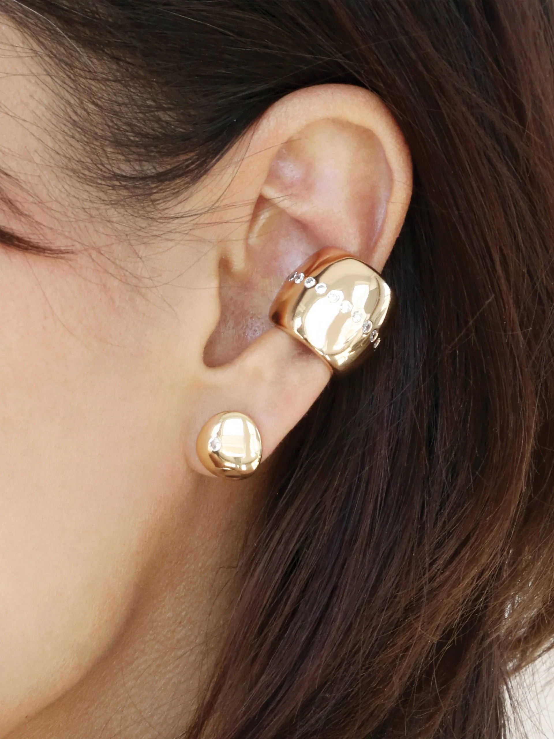 Center Crystal Line Chunky Ear Cuff - Image 2