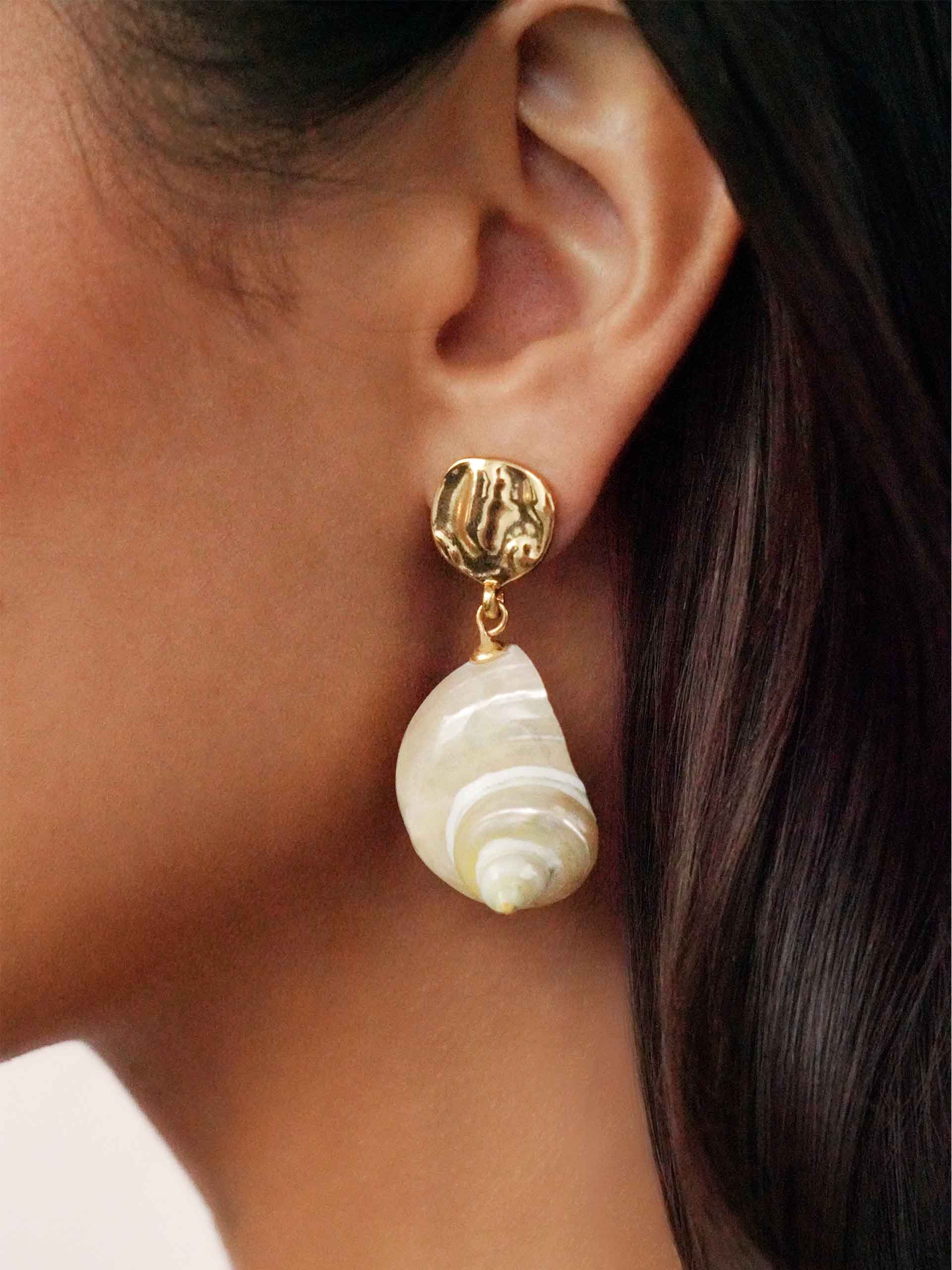 Sunken Treasure Shell Earrings - Image 2