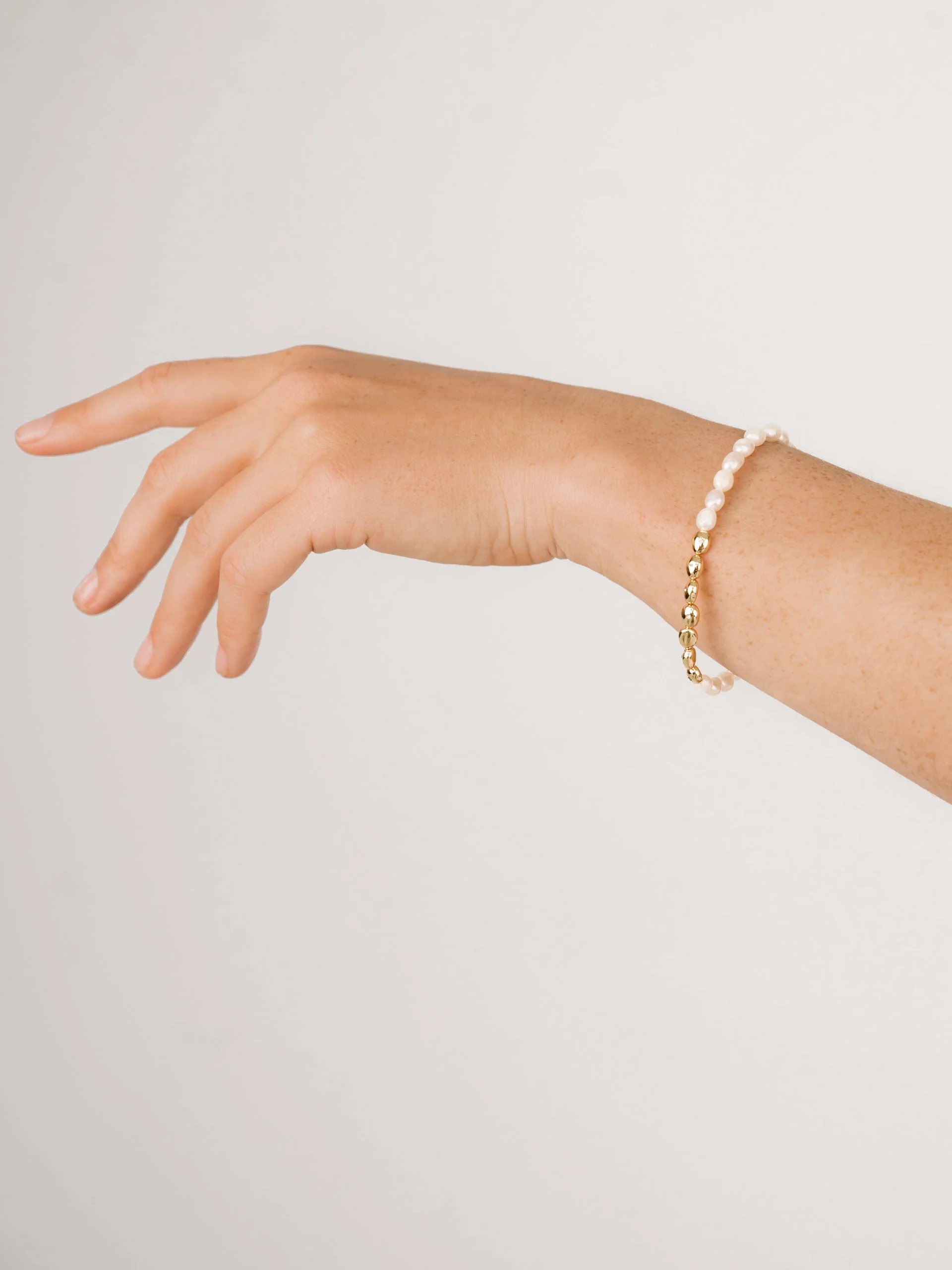 Freshwater Pearl Polished Pebble Bracelet - Image 2