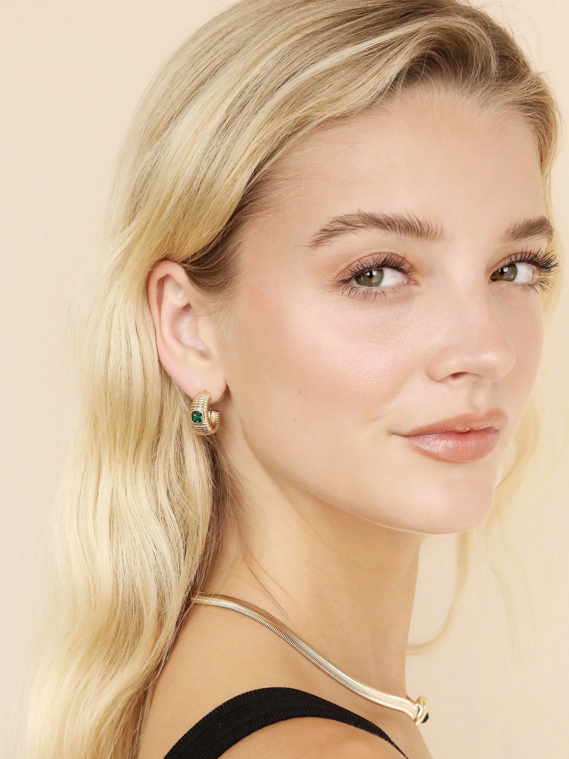 Ribbed Emerald Medium Hoops - Image 4