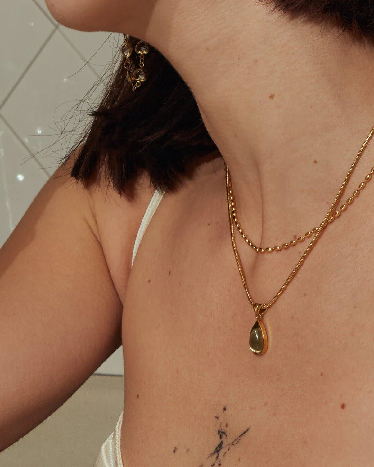 Mini Metal Beads Necklace in Gold - Image 2