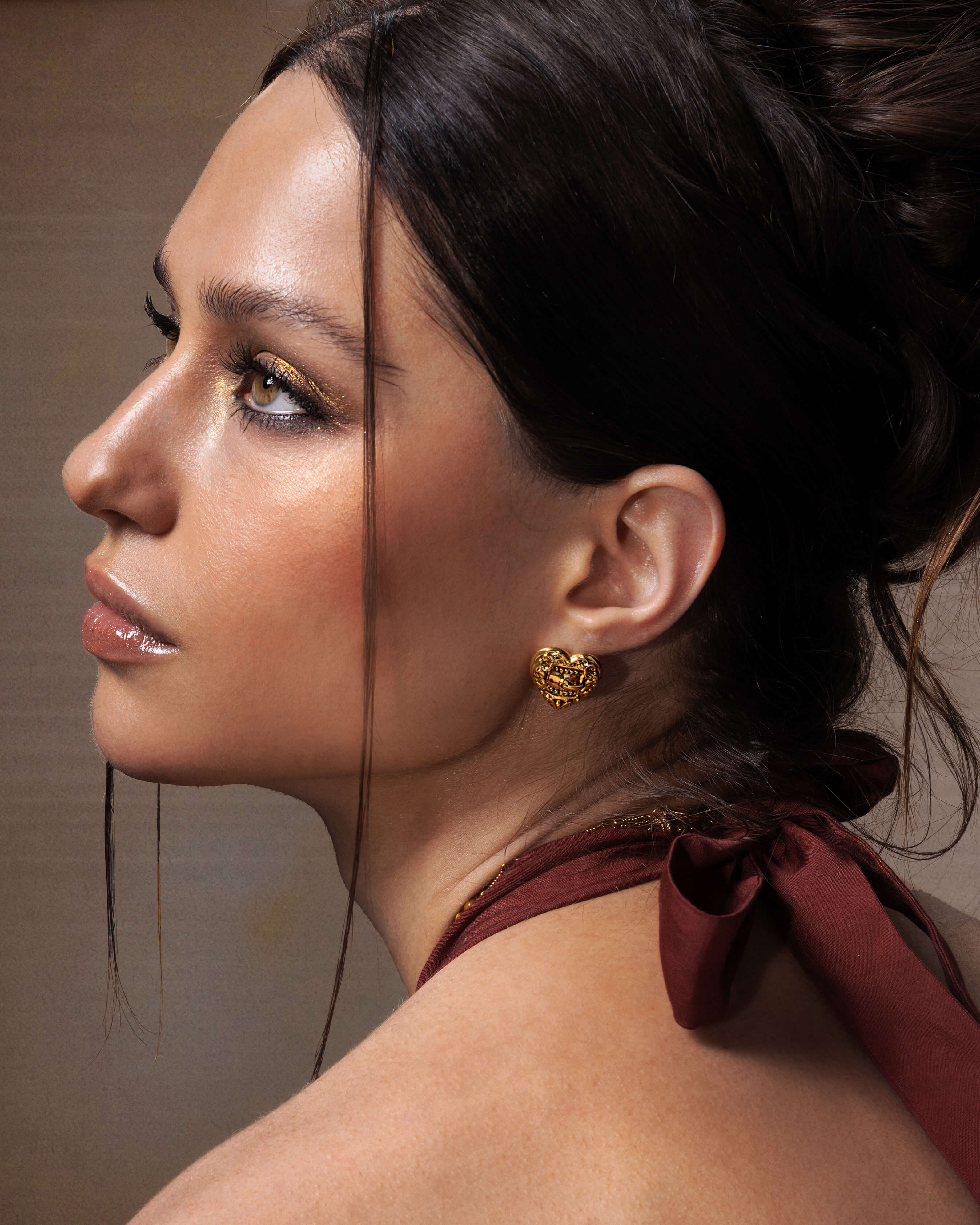 Belted Heart Stud Earrings - Image 2