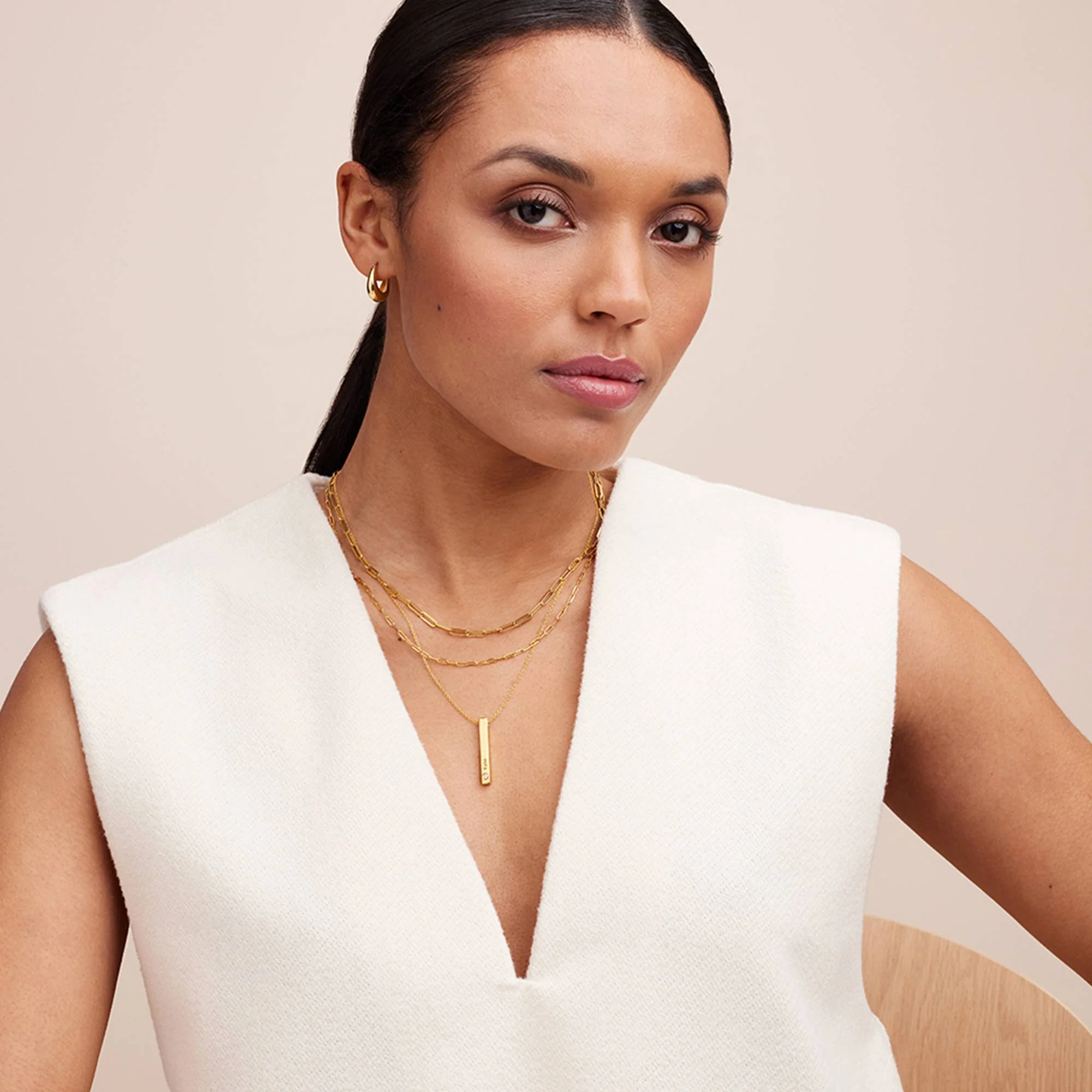 Totem 3D Bar Necklace with Diamonds in Gold Plating - Image 4