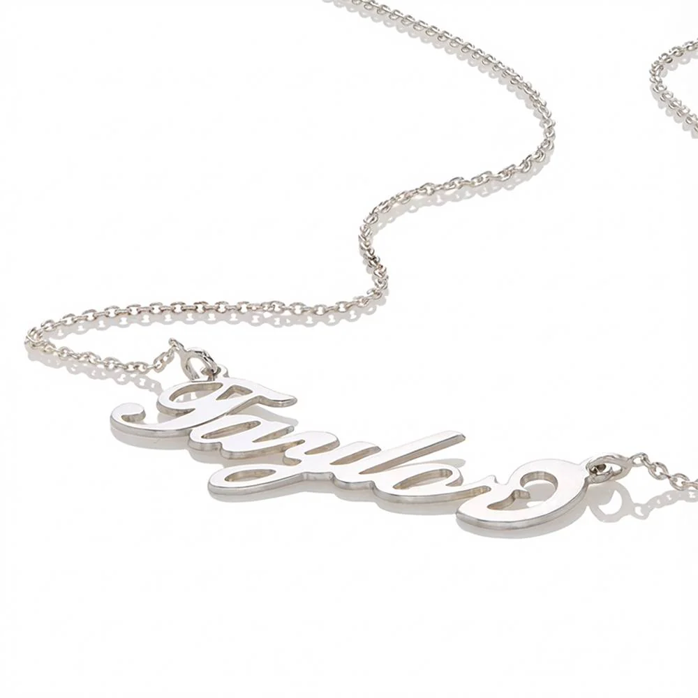 Small Carrie Name Necklace in Silver - Image 3