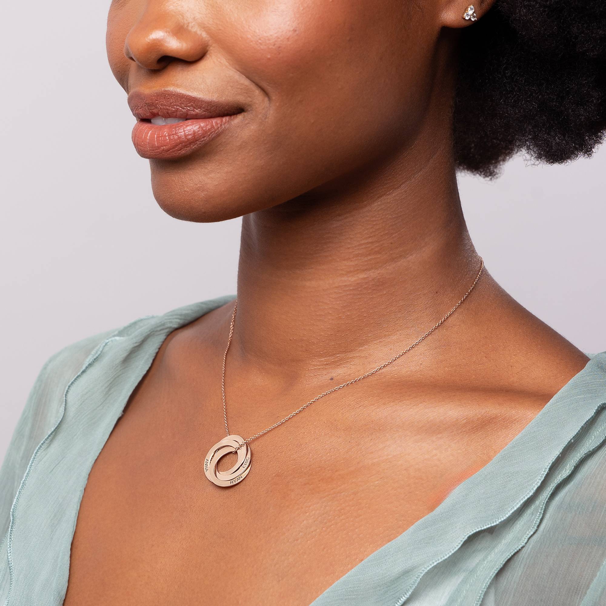 Russian Ring Necklace with 4 Rings in Rose Gold Plating - Image 4
