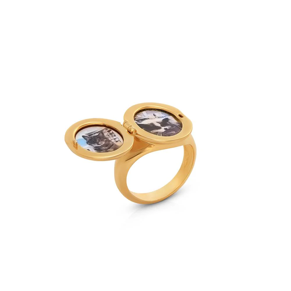 Forever Yours Initial Photo Pinky Ring in Gold Finish - Image ring - Image 4