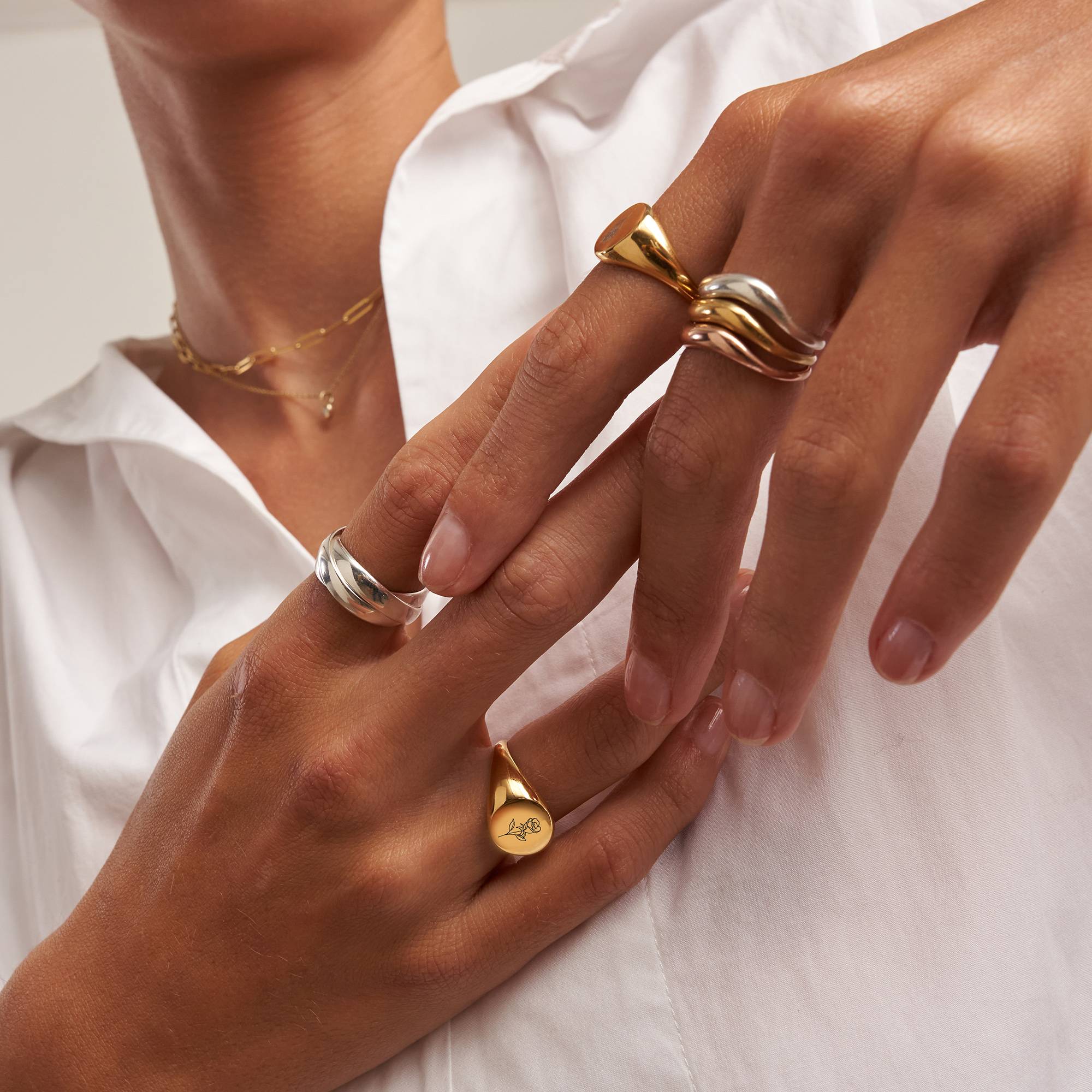 Prairie Birth Flower Signet Ring in 18K Gold Plating - Image 3