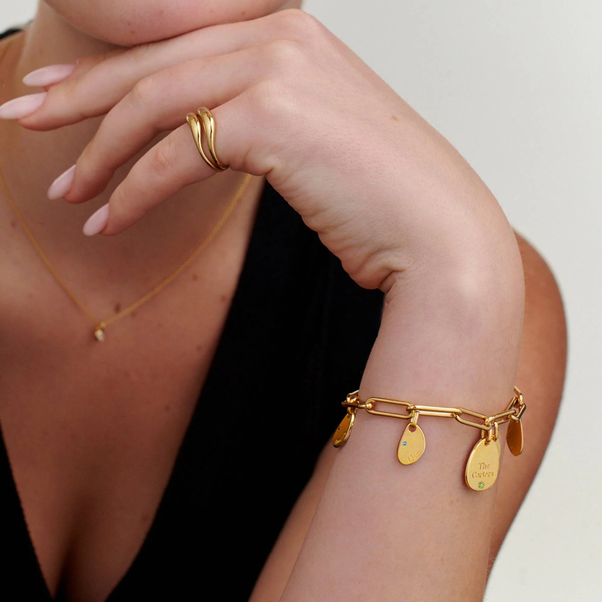 Hazel Paperclip Bracelet with Engraved Charms & Birthstones in 18K Gold Vermeil - Image 2