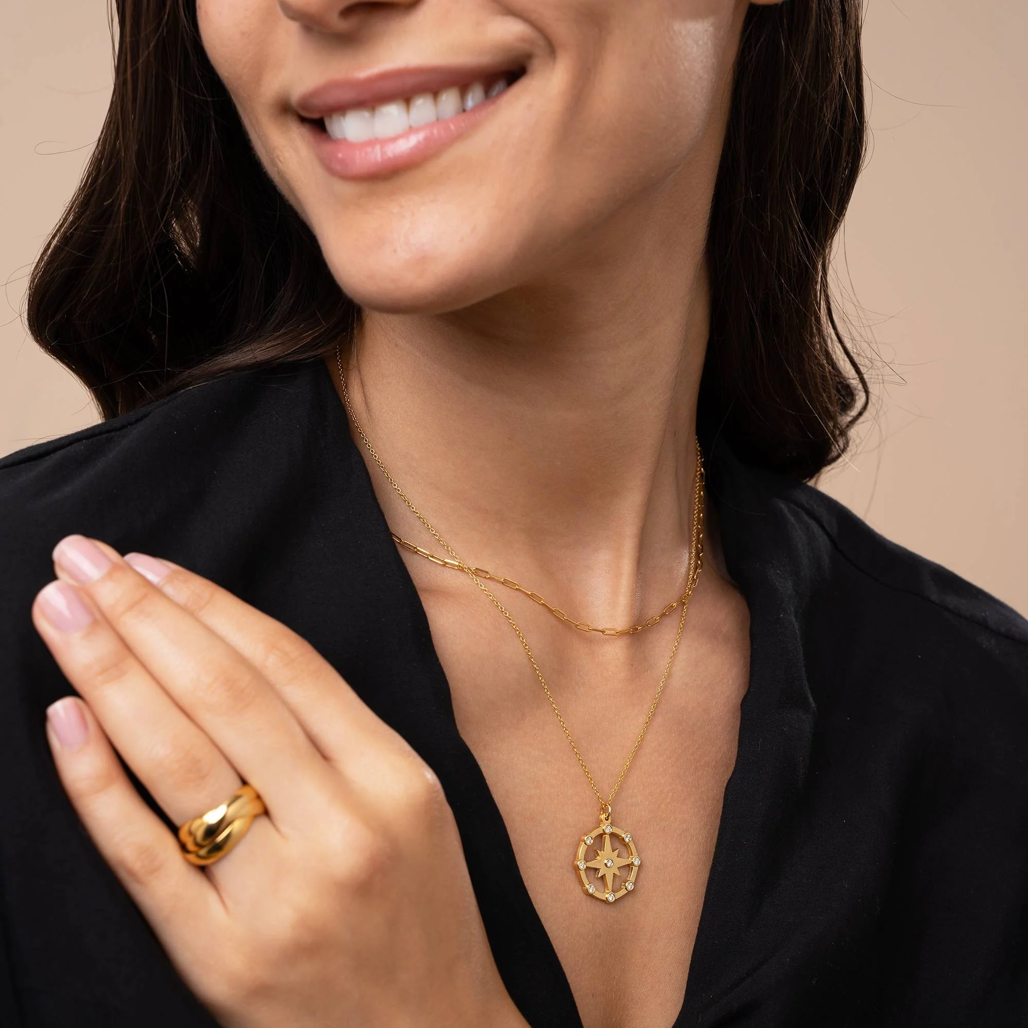 Twinkling Northern Star Necklace with Diamonds in 18K Gold Plating - Image 6