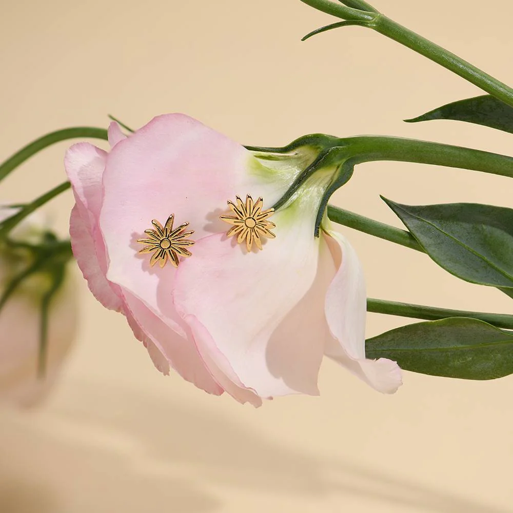 Blooming Birth Flower Stud Earrings in 18K Gold Vermeil - Image 4