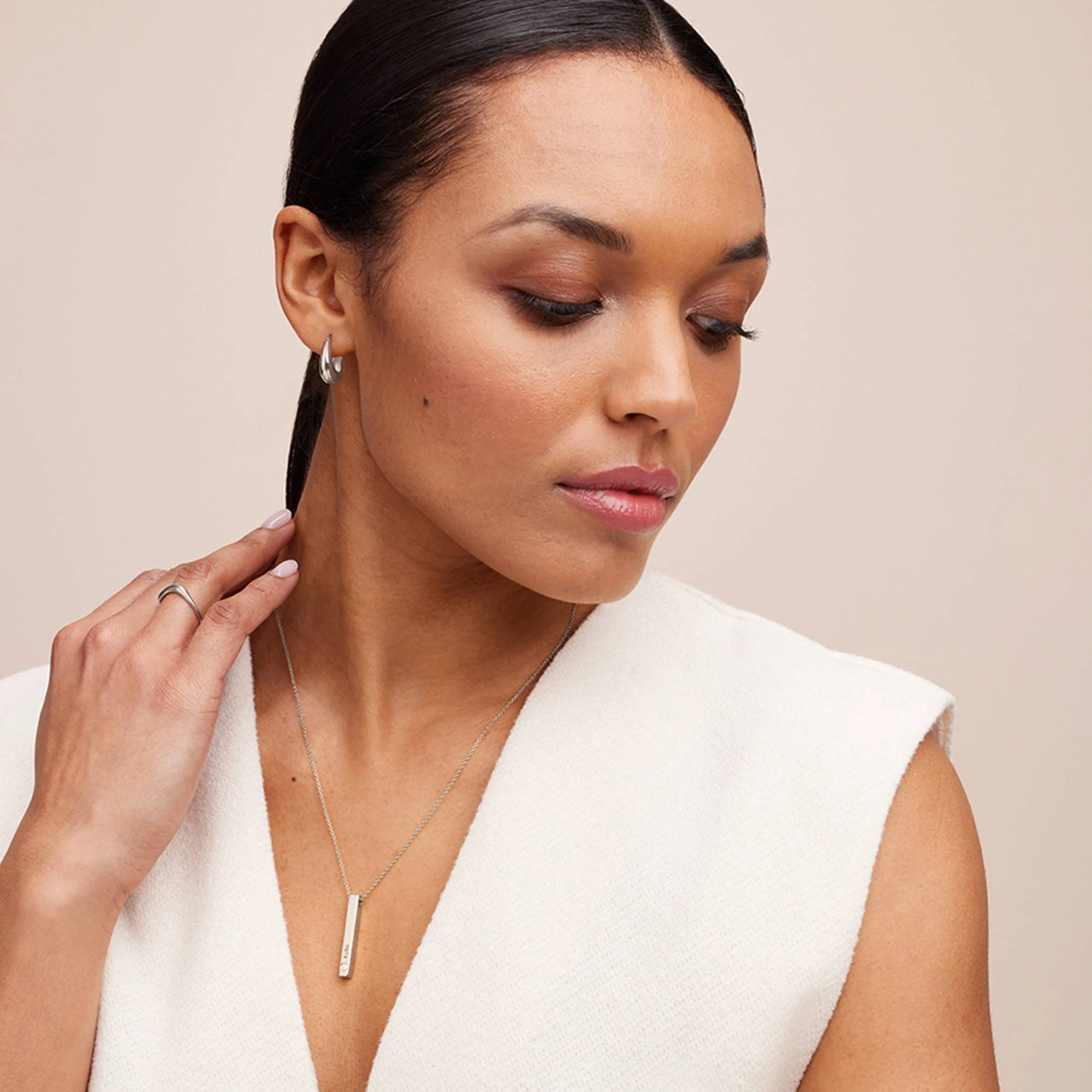 Vertical 3d Bar Necklace with Diamonds in Sterling Silver - Image 4