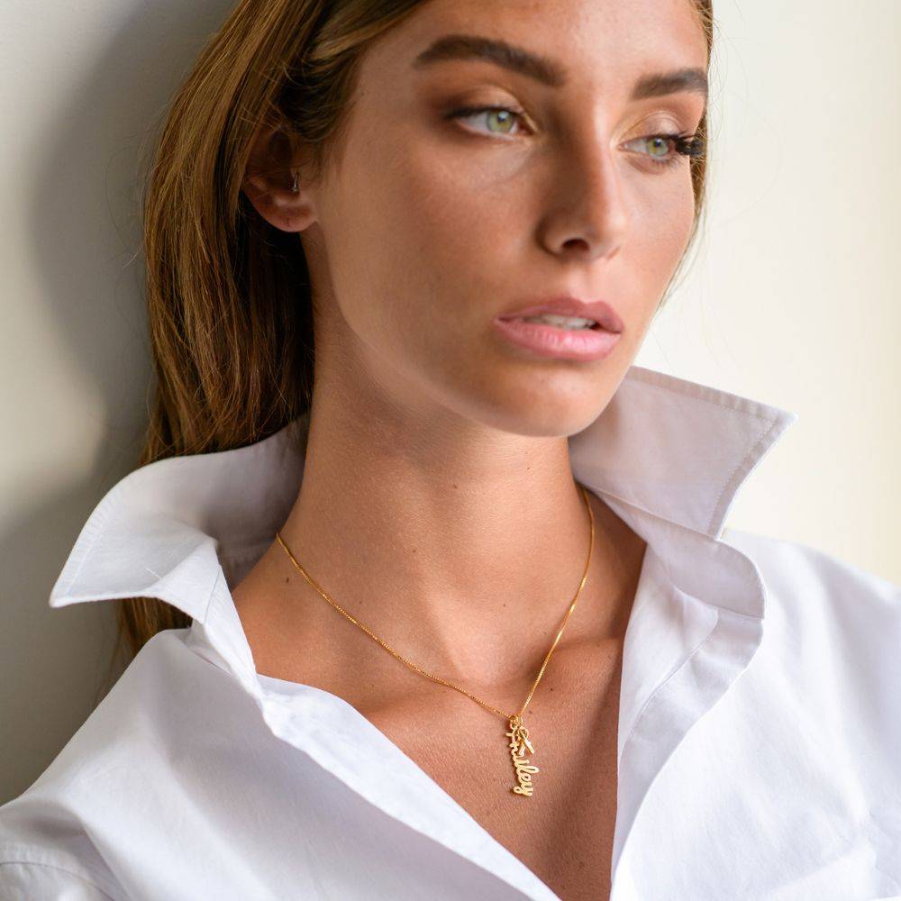 Vertical Name Necklace in Cursive in Gold Plated - Image 2