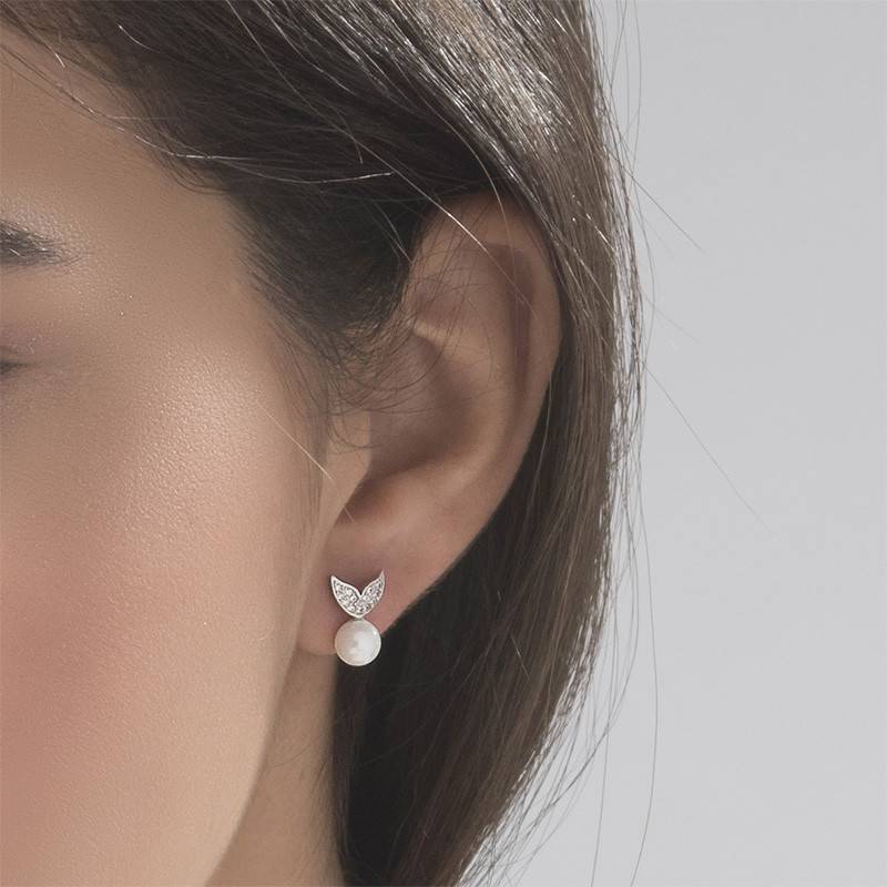 Pearl & Cubic Zirconia Stud Earrings - Image 3